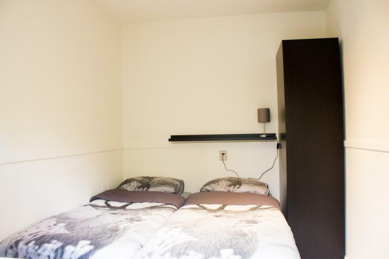 Knusse 5 Persoons Bungalow Hartje Veluwe Otterlo Ngoại thất bức ảnh